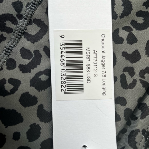 Allfenix Women’s Charcoal Jagger 7/8 Leggings‎ Size Small NWT #cheeta Run… - Picture 3 of 6